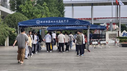 直擊高考現場