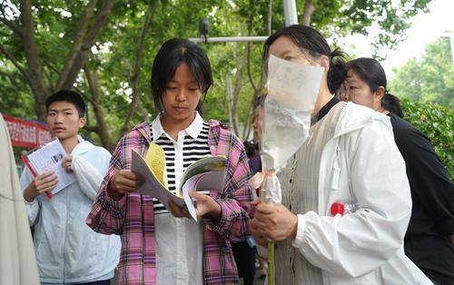直擊高考現場